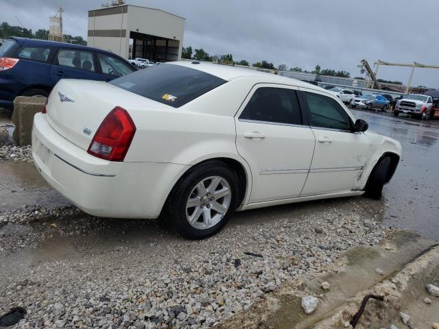 Photo 2 VIN: 2C3KA53G06H254375 - CHRYSLER 300 