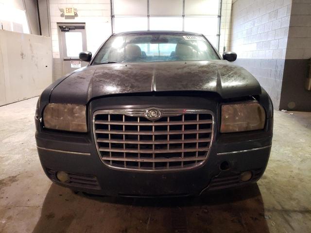 Photo 4 VIN: 2C3KA53G06H405358 - CHRYSLER 300 