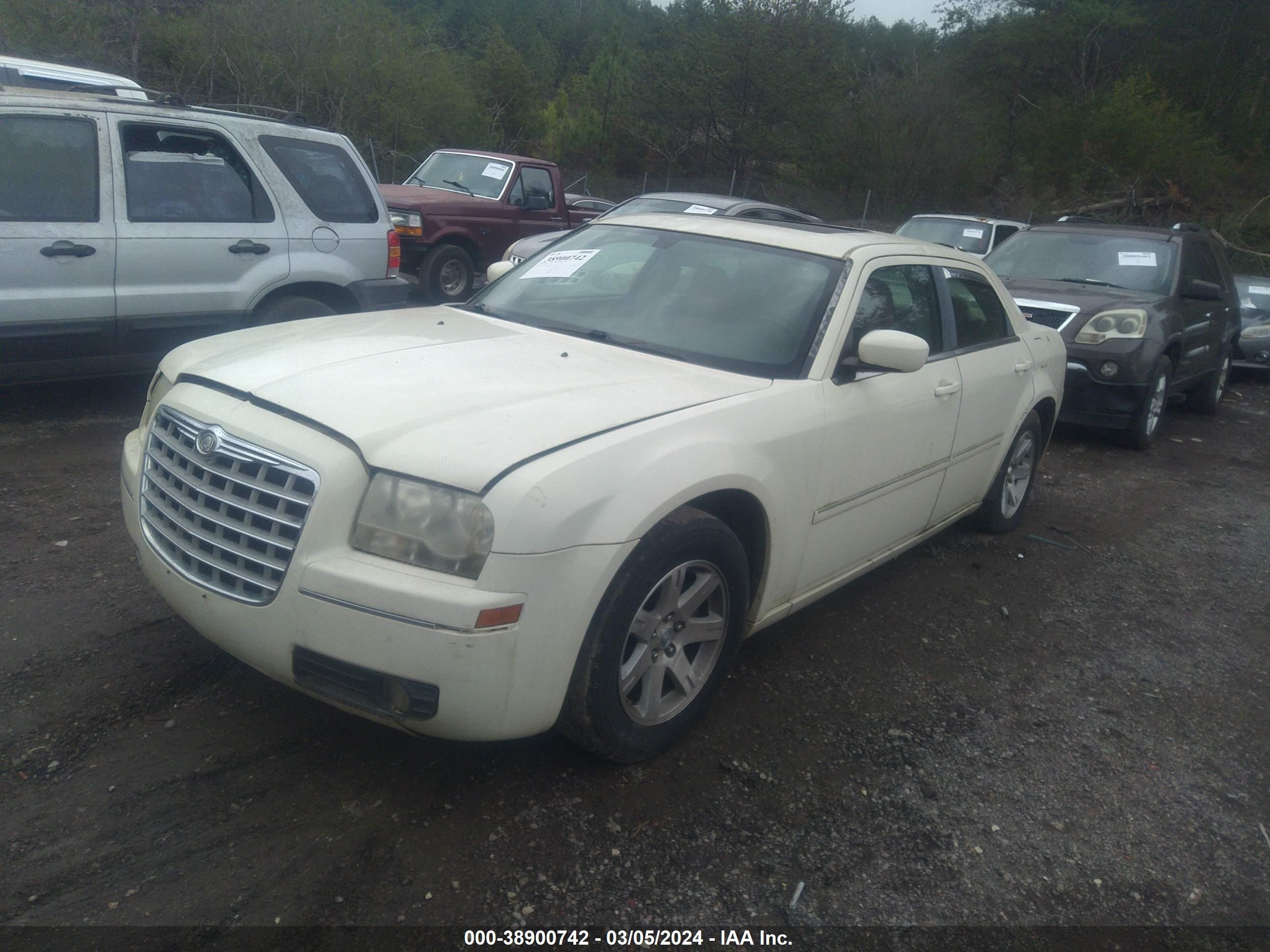 Photo 1 VIN: 2C3KA53G06H468234 - CHRYSLER 300 