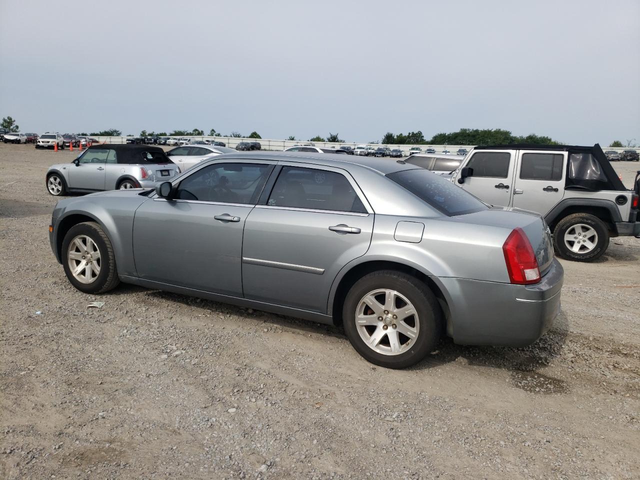 Photo 1 VIN: 2C3KA53G07H632941 - CHRYSLER 300 