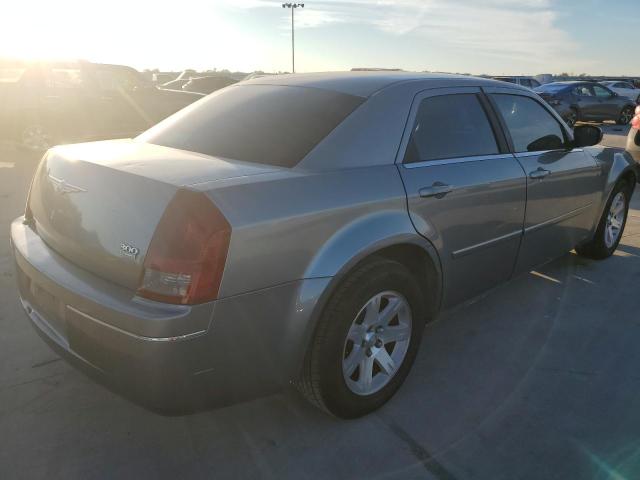 Photo 2 VIN: 2C3KA53G07H748186 - CHRYSLER 300 