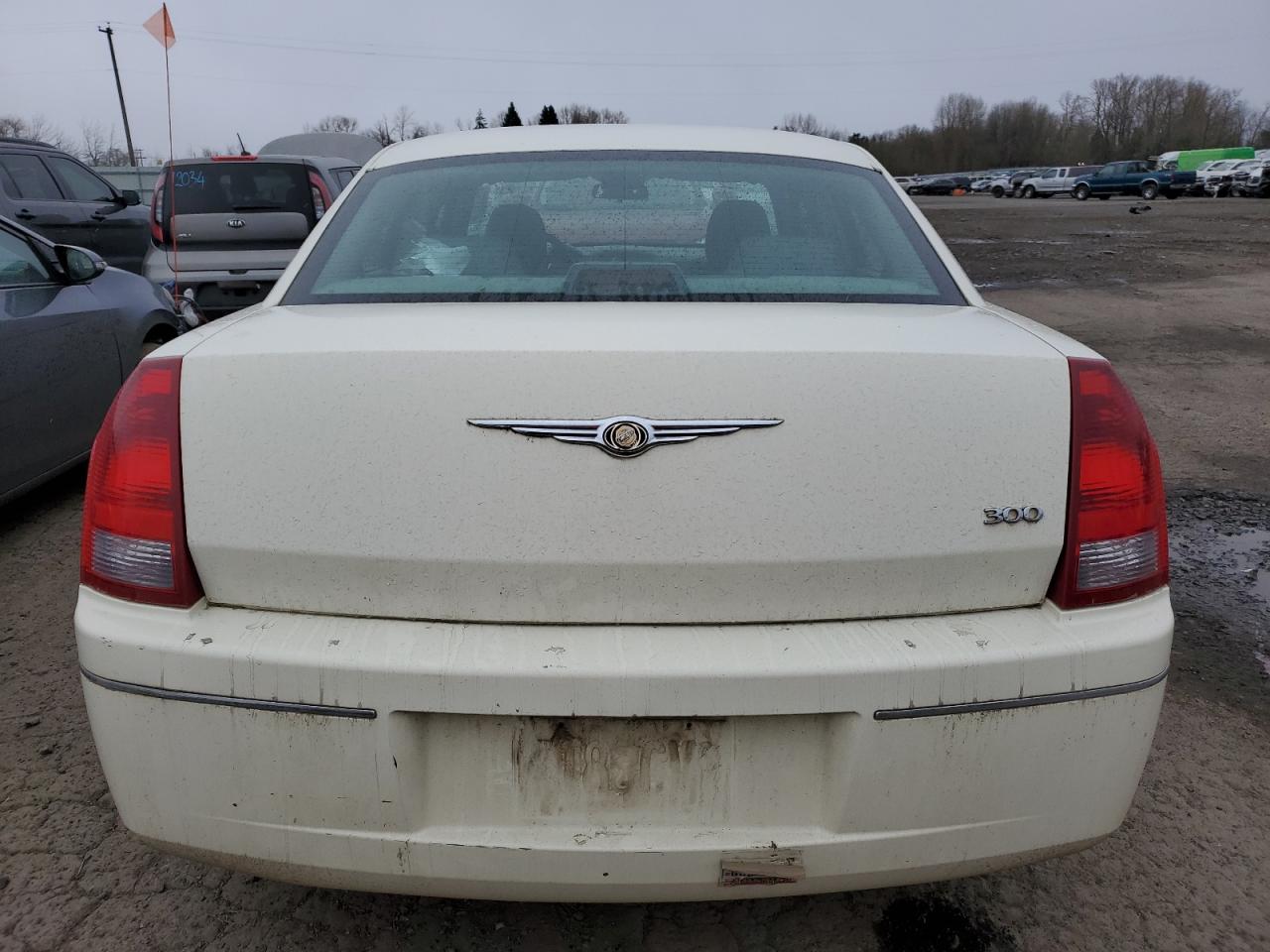 Photo 5 VIN: 2C3KA53G16H158092 - CHRYSLER 300 