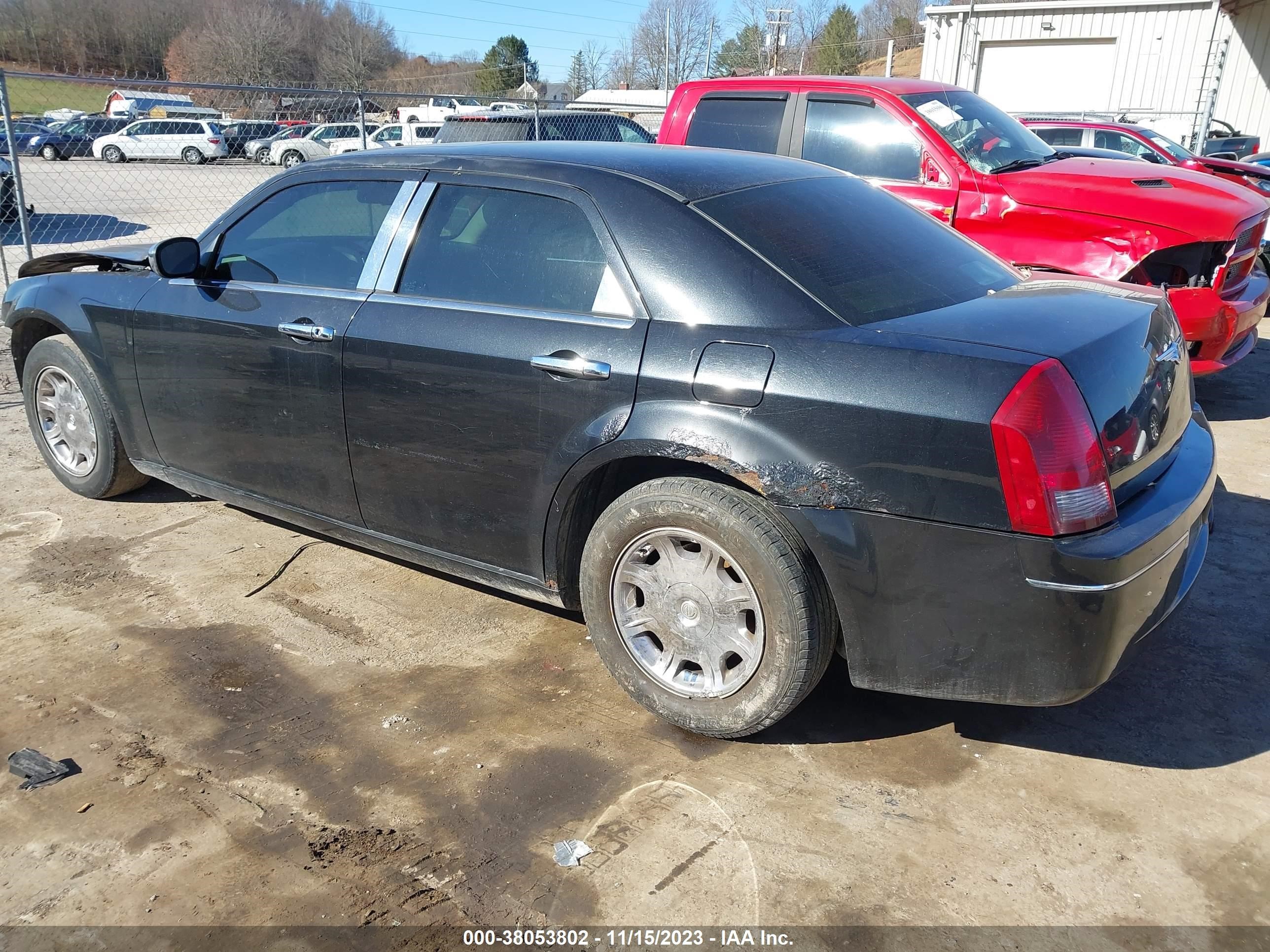 Photo 2 VIN: 2C3KA53G16H177483 - CHRYSLER 300 