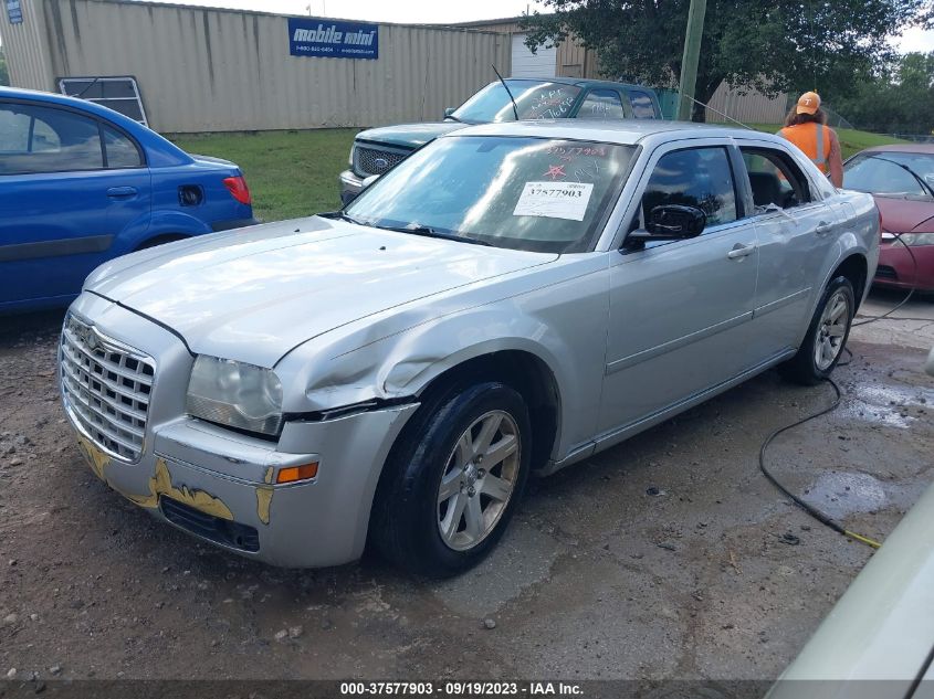 Photo 1 VIN: 2C3KA53G16H446100 - CHRYSLER 300 