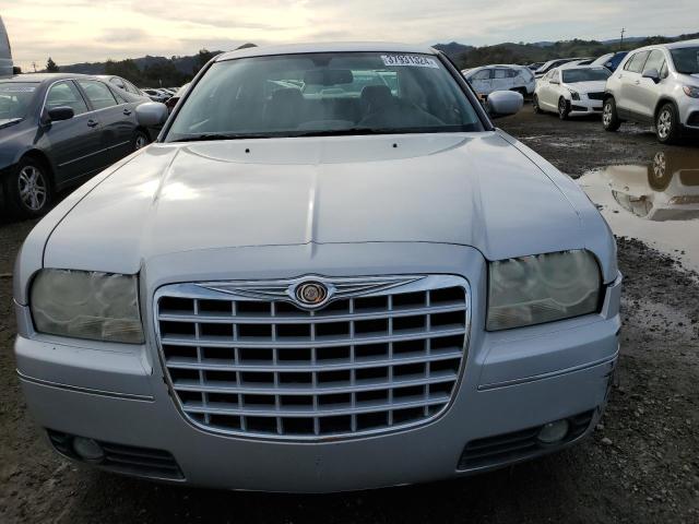 Photo 4 VIN: 2C3KA53G16H527324 - CHRYSLER 300 