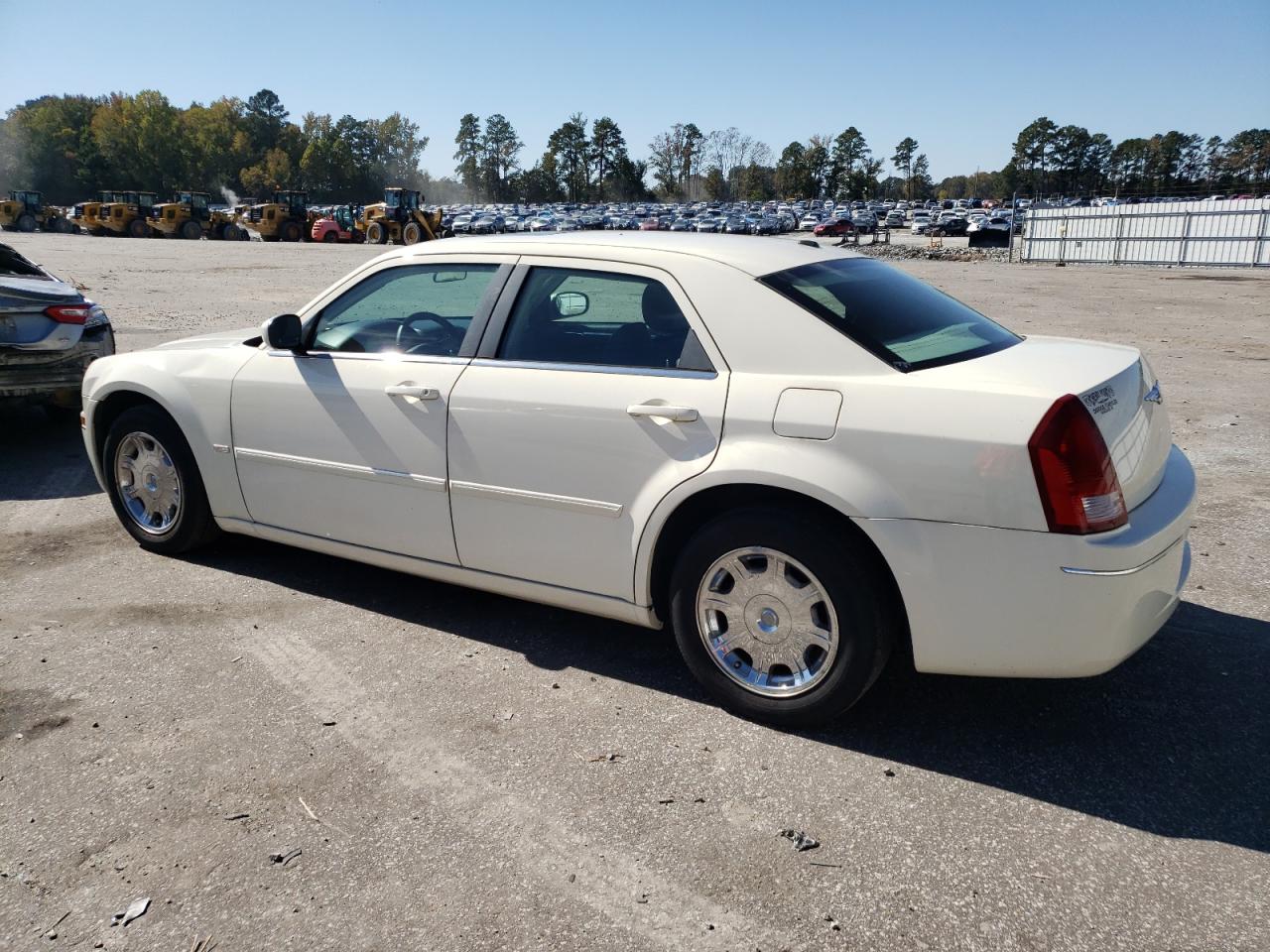 Photo 1 VIN: 2C3KA53G17H698334 - CHRYSLER 300 