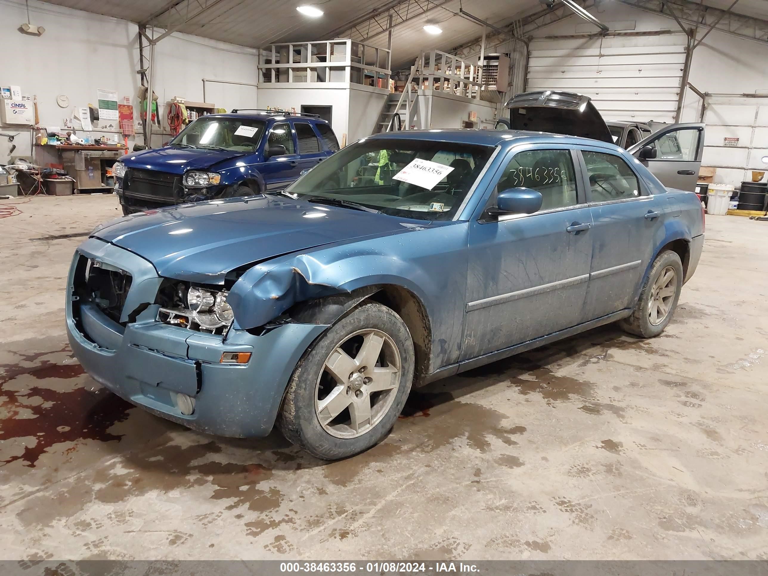 Photo 1 VIN: 2C3KA53G17H798448 - CHRYSLER 300 