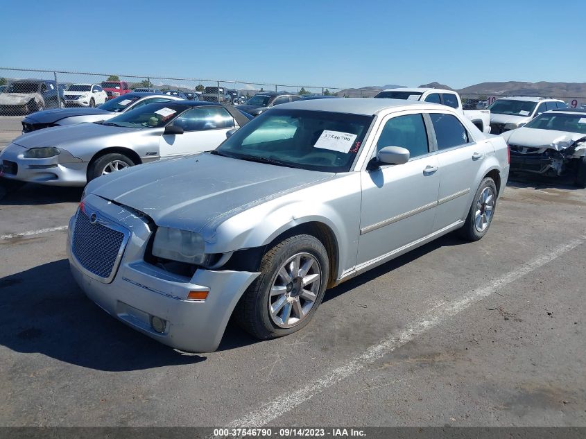 Photo 1 VIN: 2C3KA53G27H743796 - CHRYSLER 300 