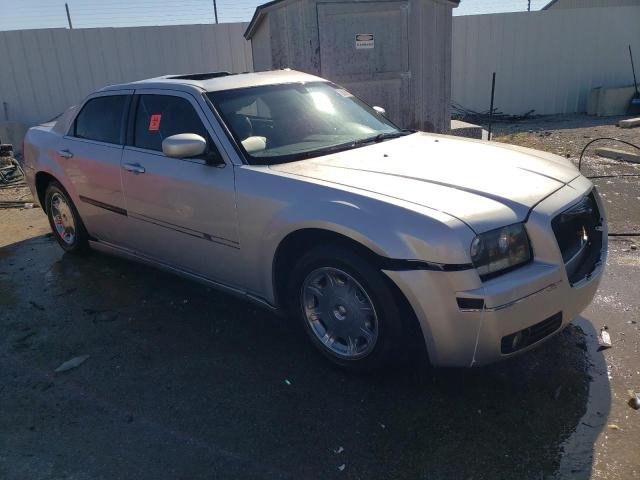 Photo 3 VIN: 2C3KA53G36H141231 - CHRYSLER 300 