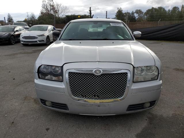 Photo 4 VIN: 2C3KA53G37H763653 - CHRYSLER 300 