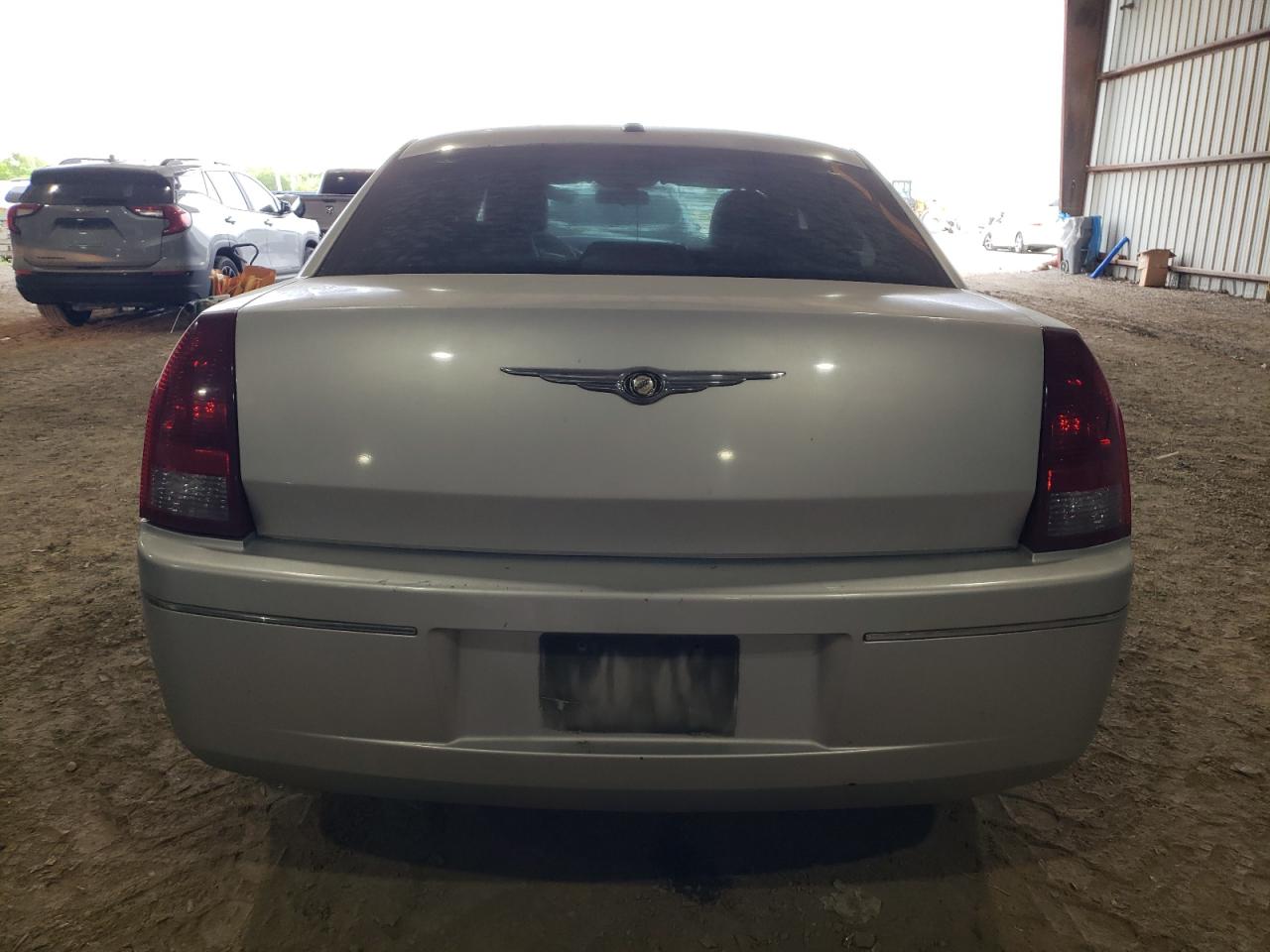 Photo 5 VIN: 2C3KA53G37H792697 - CHRYSLER 300 