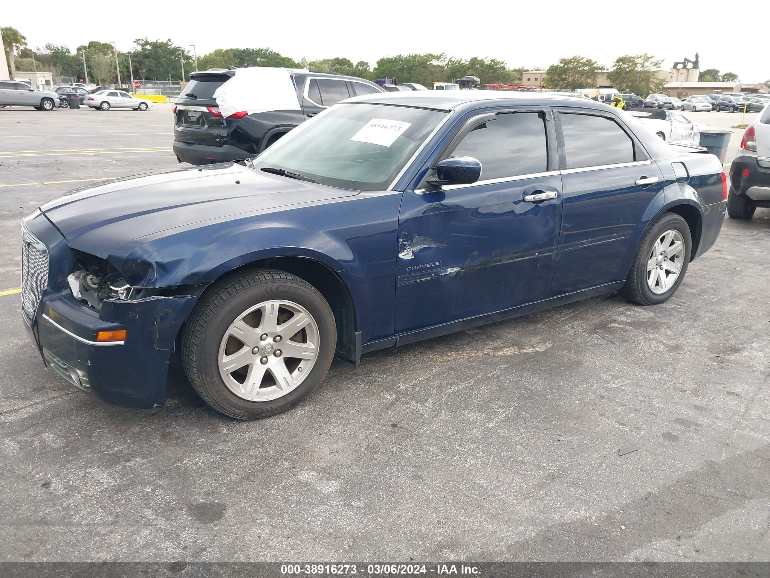 Photo 1 VIN: 2C3KA53G46H109307 - CHRYSLER 300 