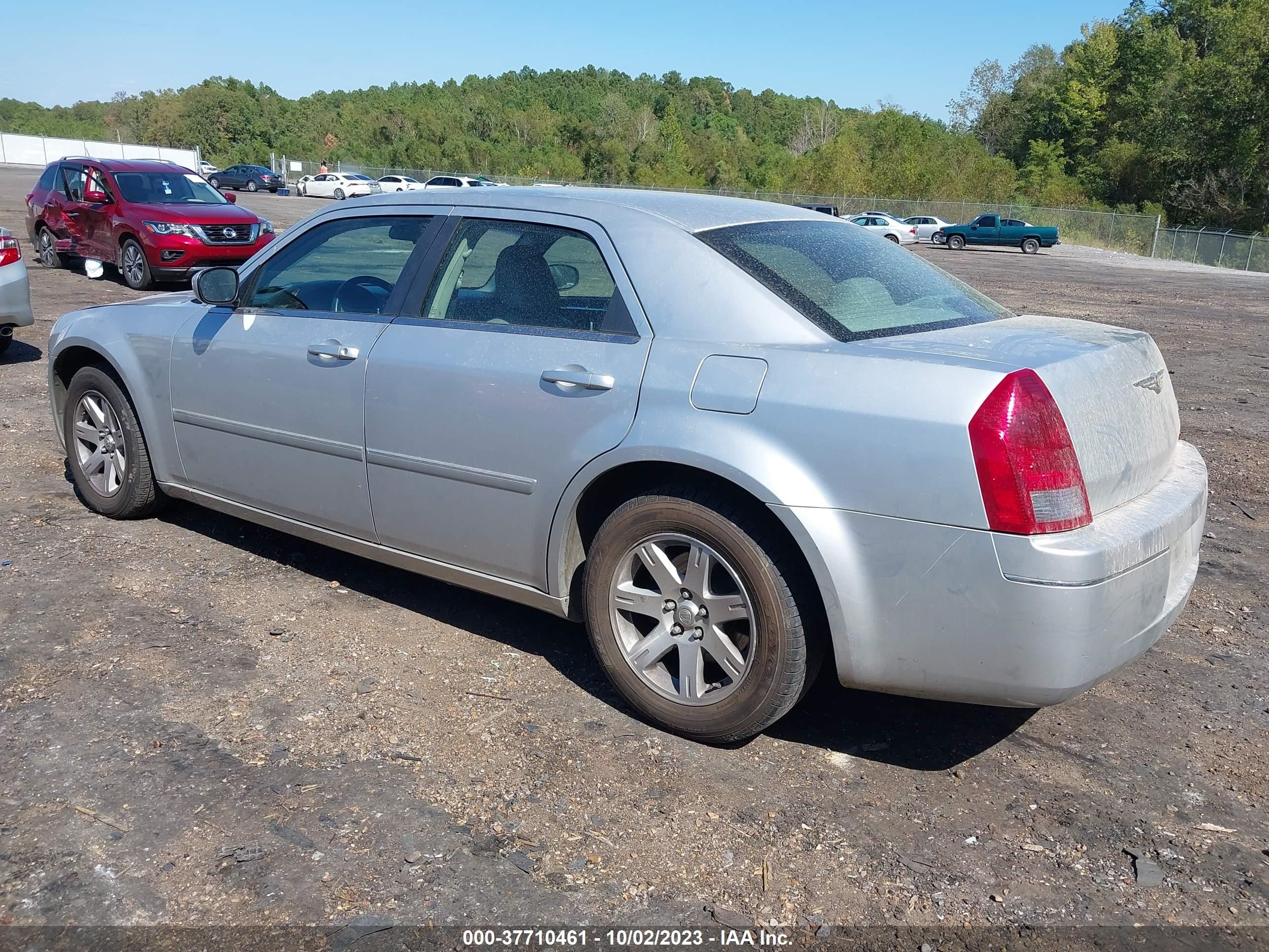 Photo 2 VIN: 2C3KA53G46H199106 - CHRYSLER 300 