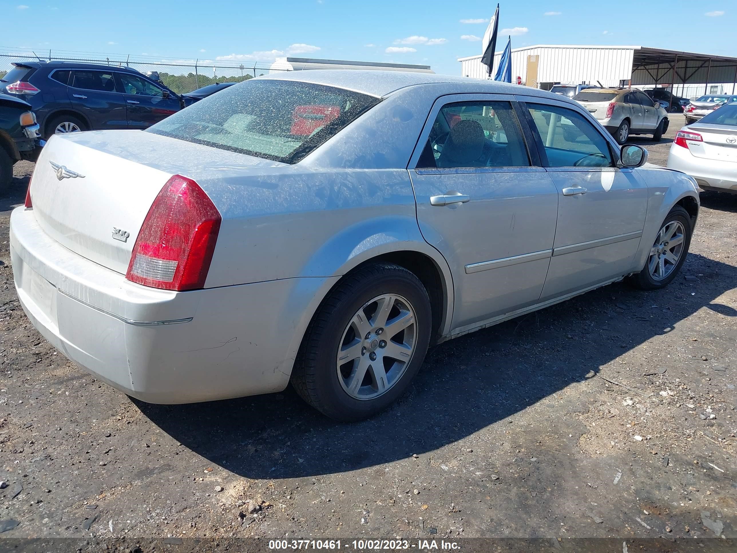 Photo 3 VIN: 2C3KA53G46H199106 - CHRYSLER 300 