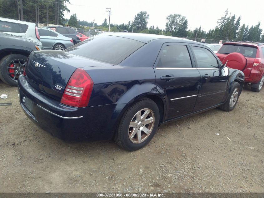 Photo 3 VIN: 2C3KA53G46H401992 - CHRYSLER 300 