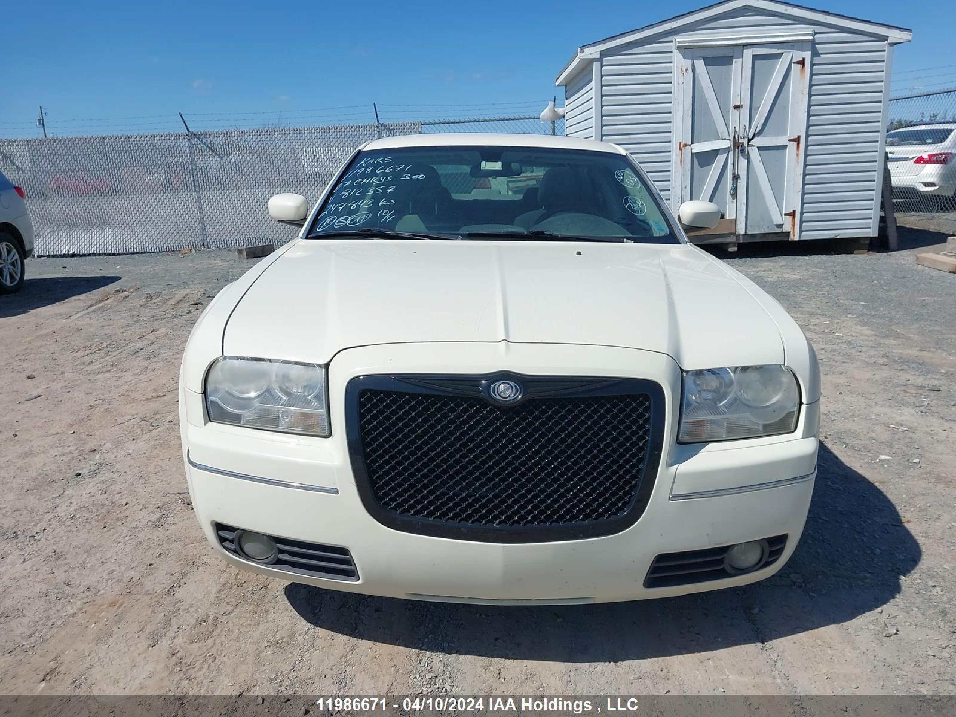 Photo 12 VIN: 2C3KA53G47H812357 - CHRYSLER 300 