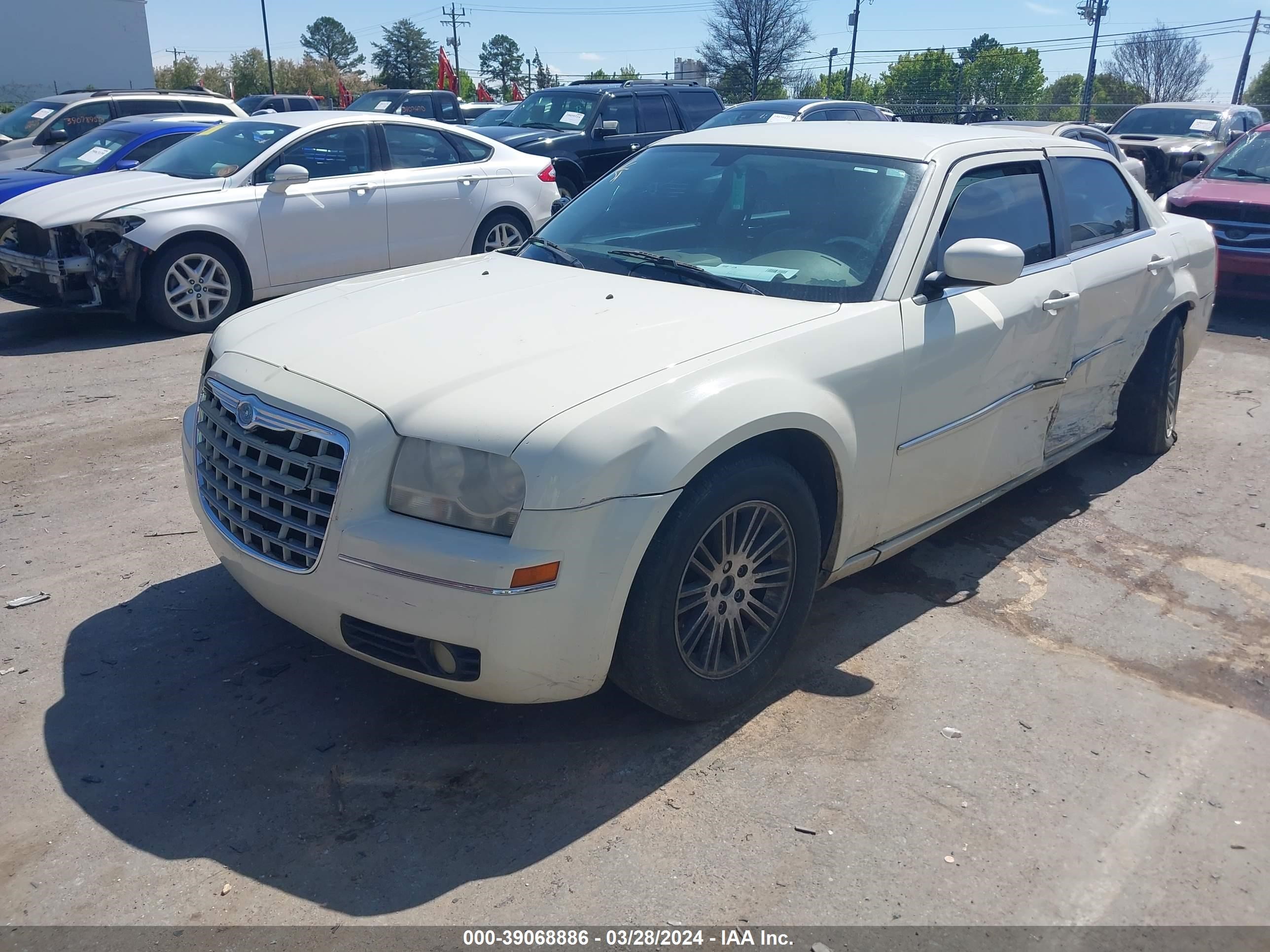 Photo 1 VIN: 2C3KA53G48H269528 - CHRYSLER 300 