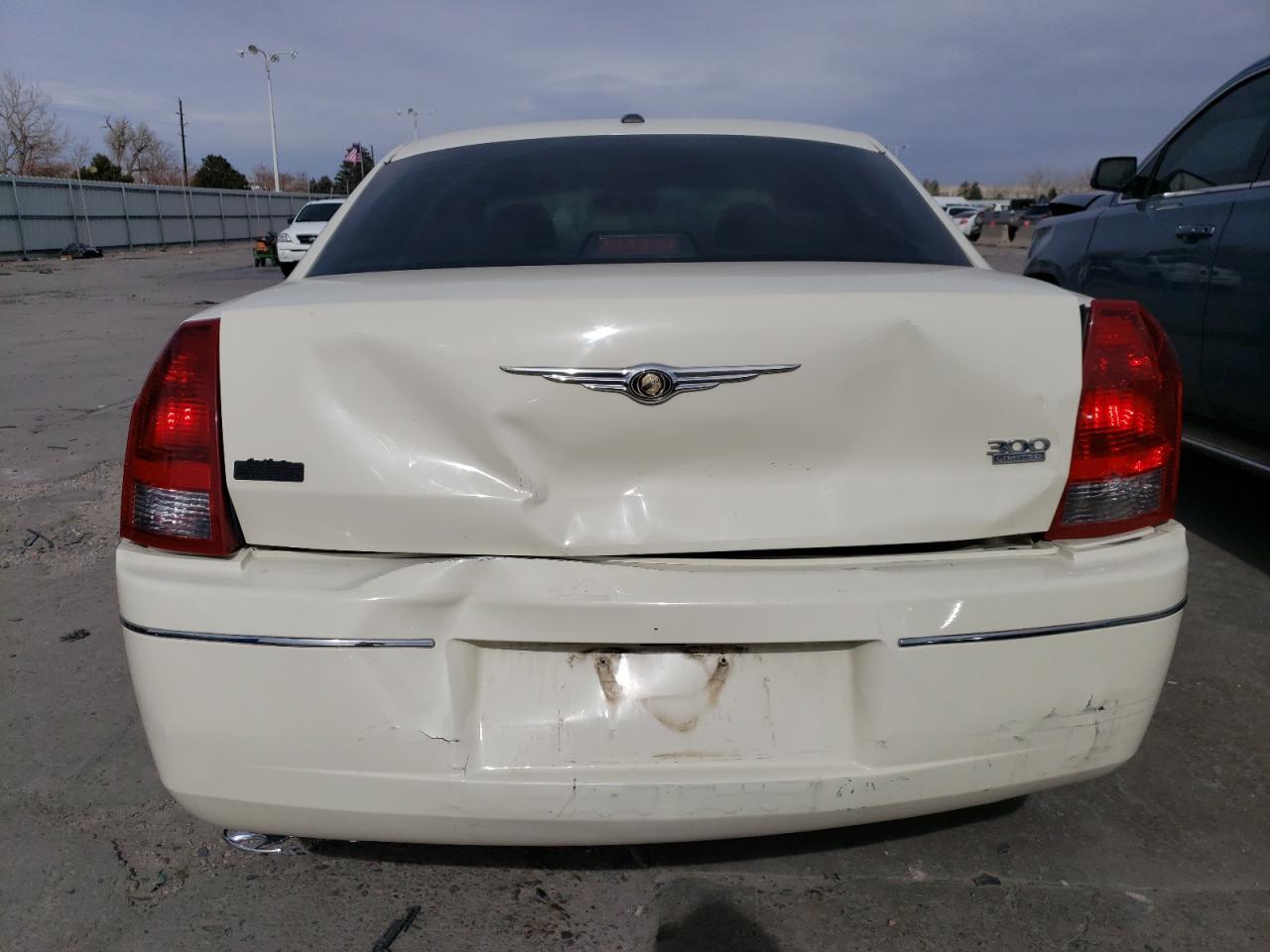 Photo 5 VIN: 2C3KA53G57H601278 - CHRYSLER 300 