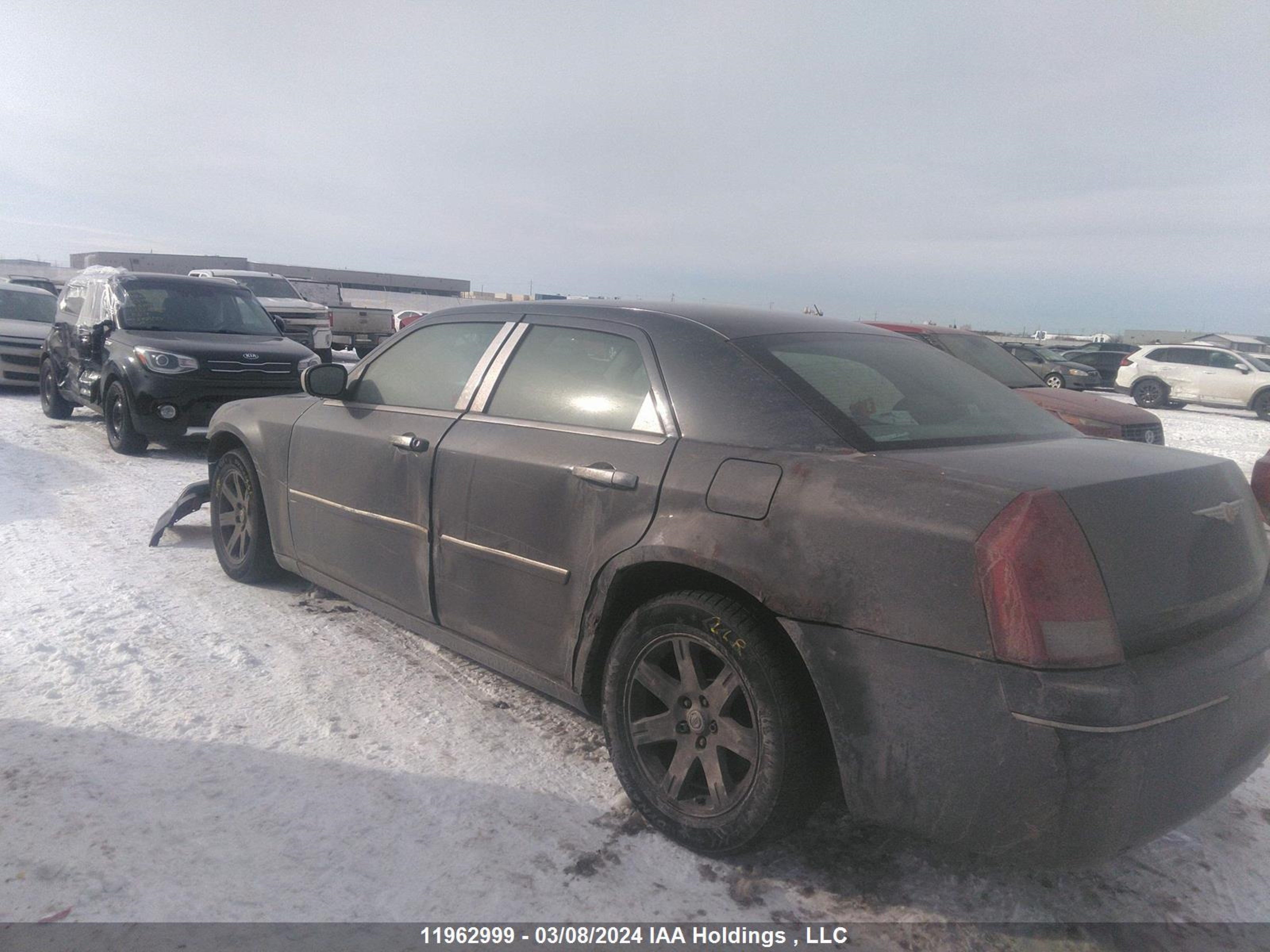 Photo 13 VIN: 2C3KA53G57H825165 - CHRYSLER 300 