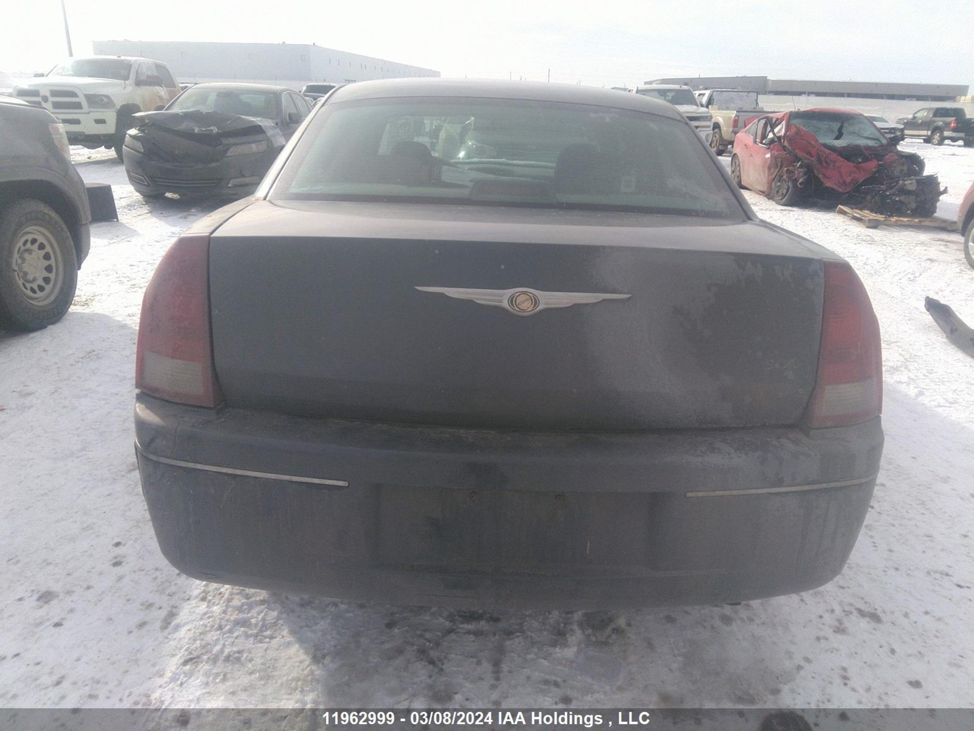 Photo 15 VIN: 2C3KA53G57H825165 - CHRYSLER 300 