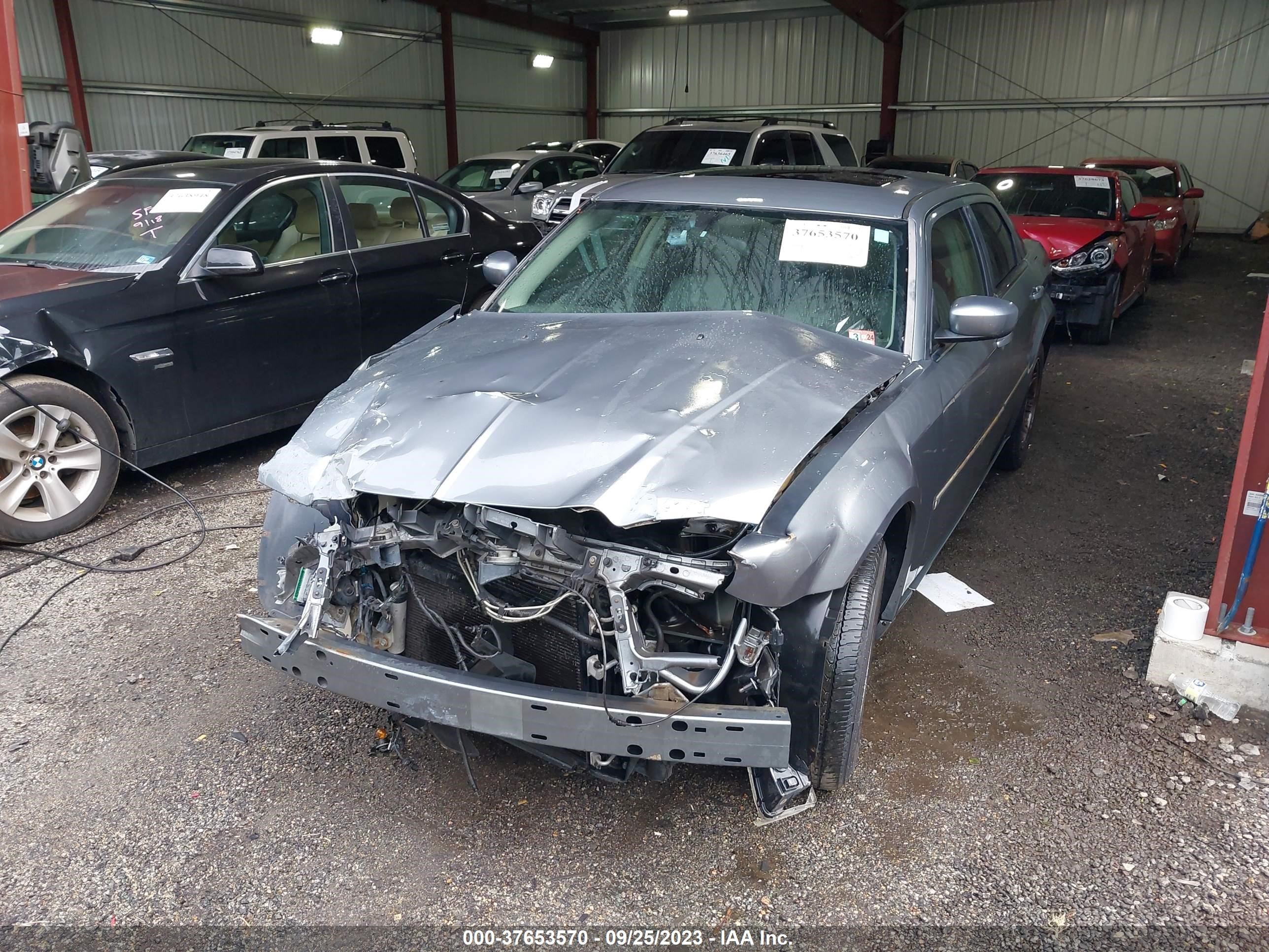 Photo 1 VIN: 2C3KA53G66H146875 - CHRYSLER 300 