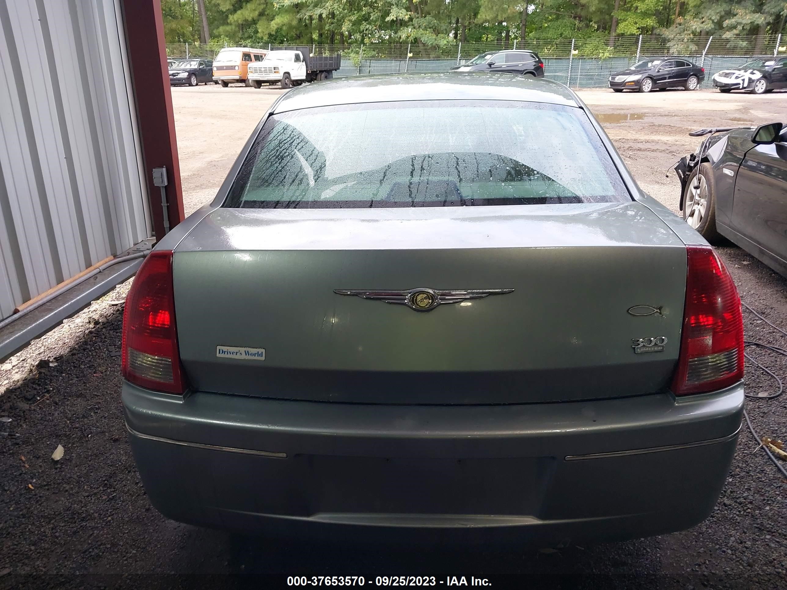 Photo 15 VIN: 2C3KA53G66H146875 - CHRYSLER 300 