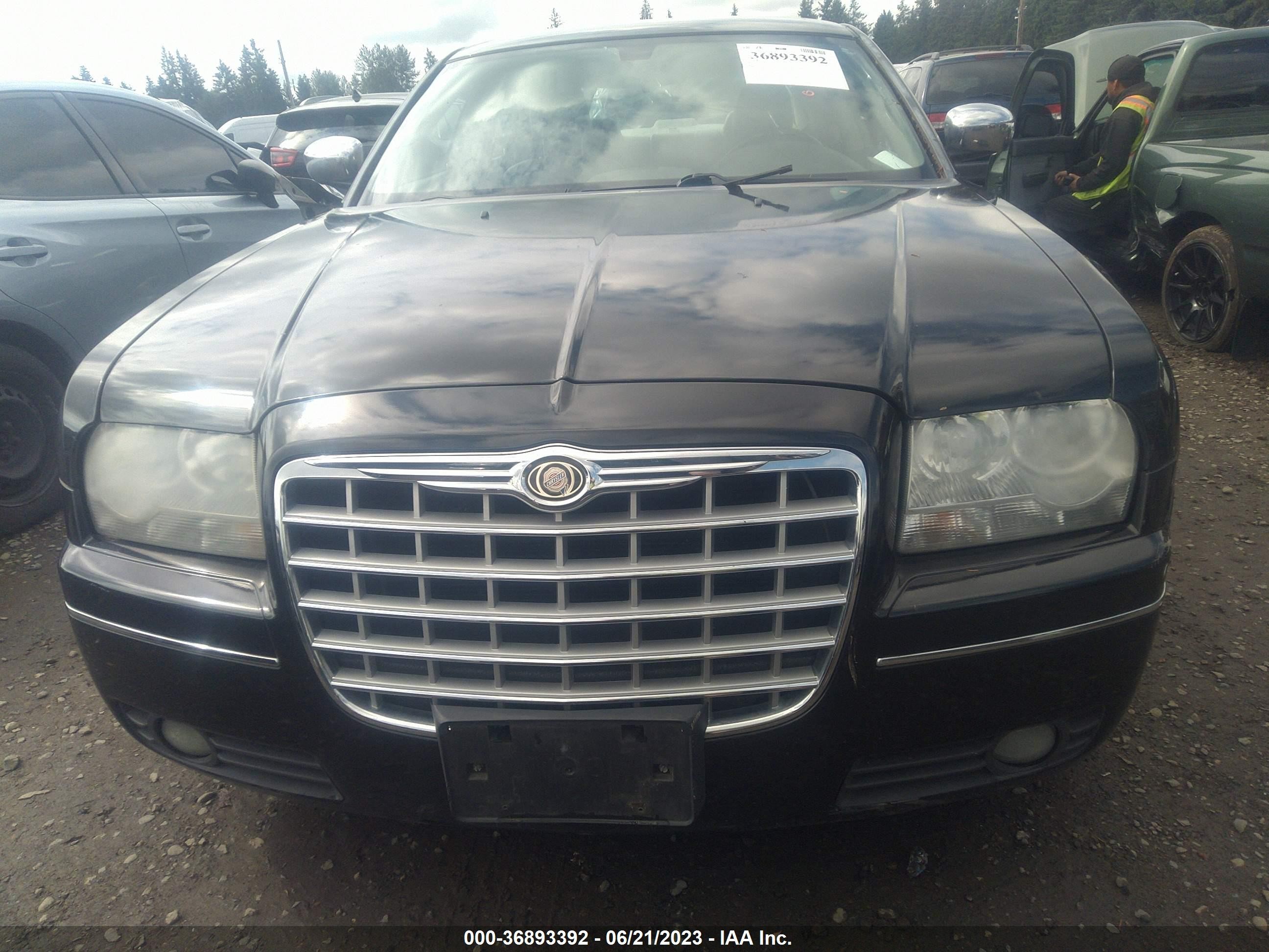 Photo 11 VIN: 2C3KA53G67H849197 - CHRYSLER 300 