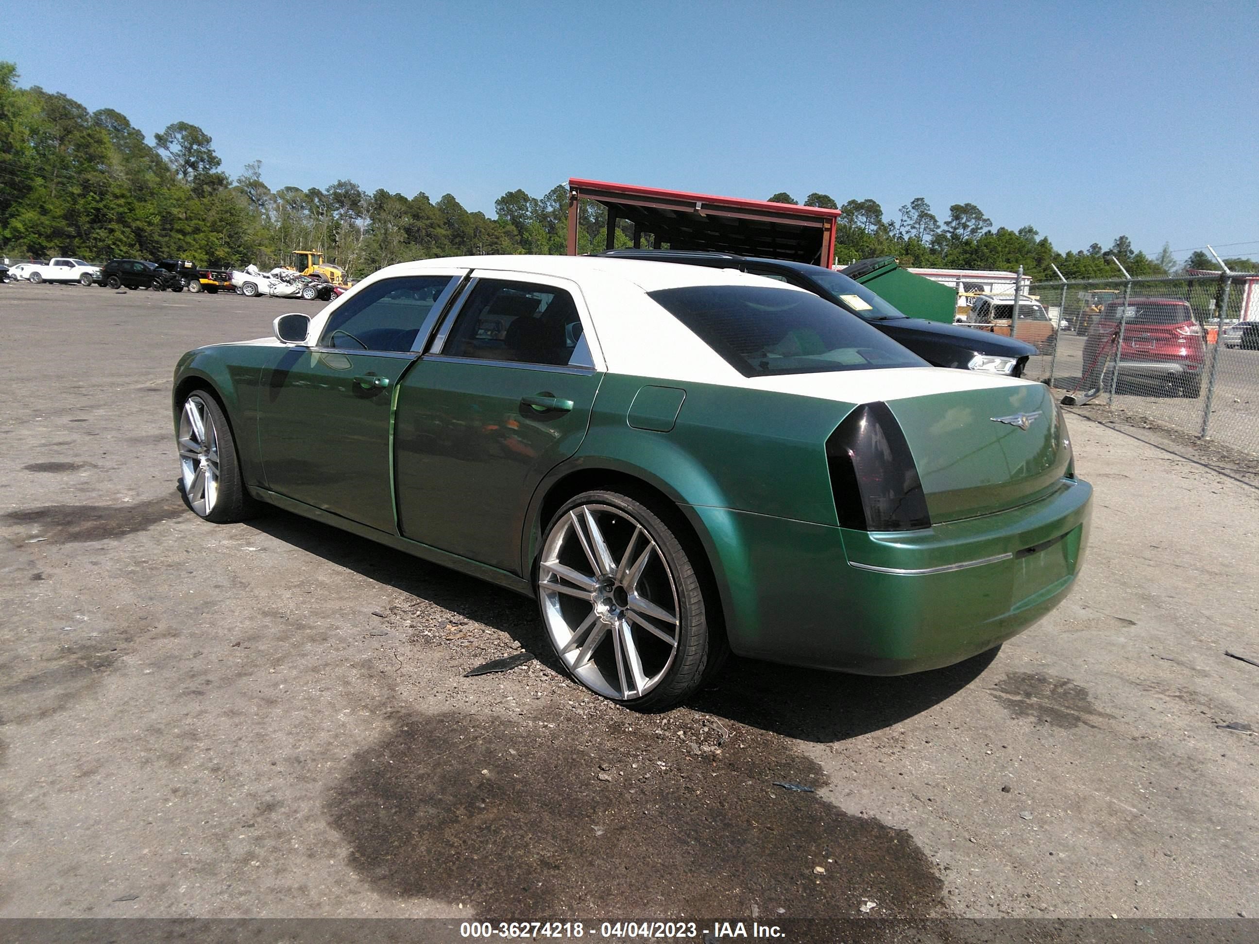 Photo 2 VIN: 2C3KA53G67H896164 - CHRYSLER 300 