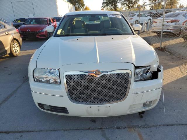 Photo 4 VIN: 2C3KA53G77H693865 - CHRYSLER 300 