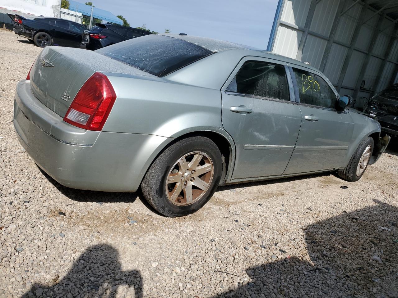 Photo 2 VIN: 2C3KA53G86H411389 - CHRYSLER 300 