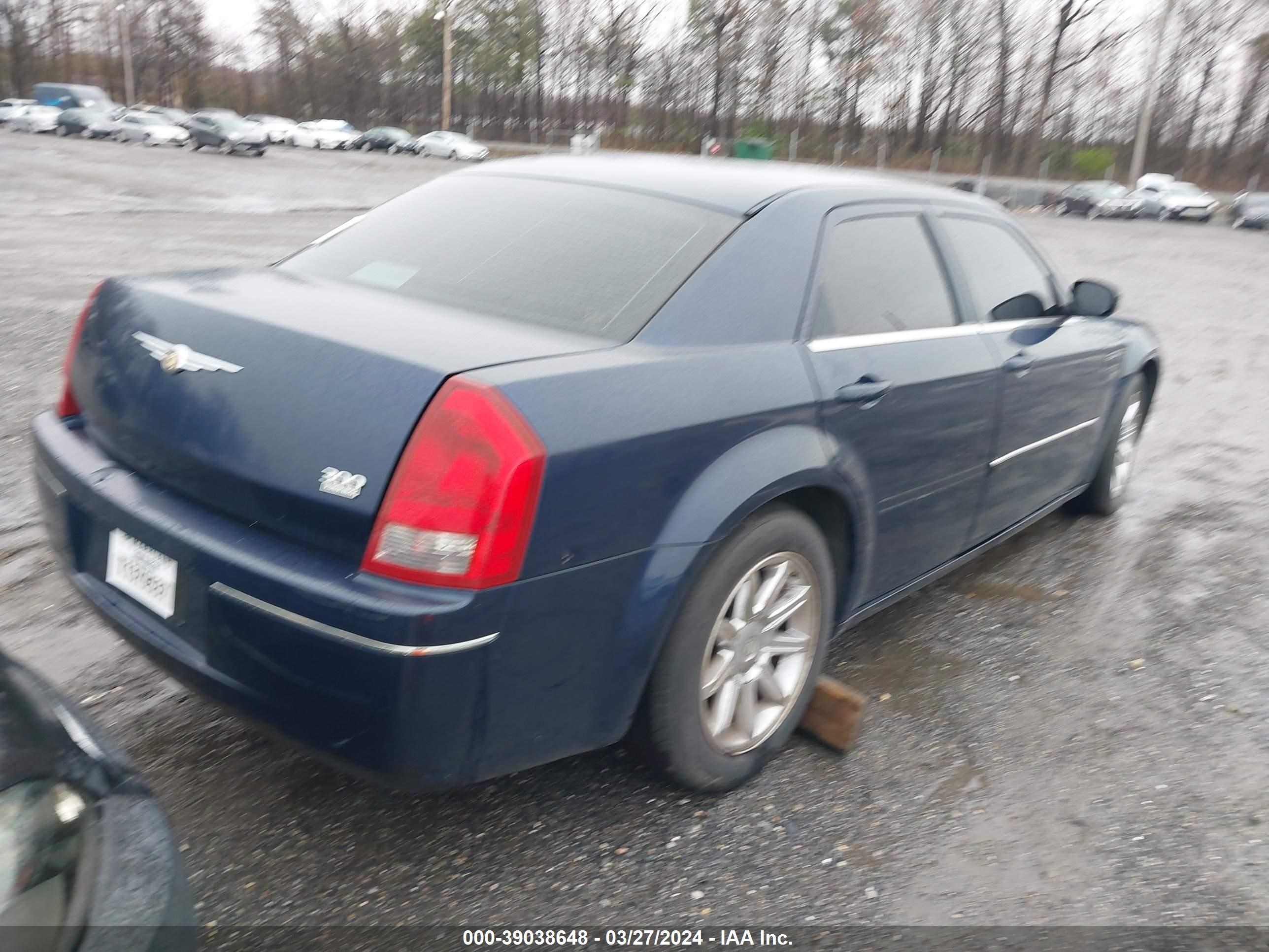 Photo 3 VIN: 2C3KA53G86H497187 - CHRYSLER 300 