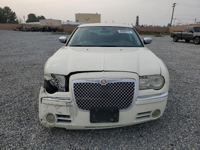 Photo 4 VIN: 2C3KA53G88H304281 - CHRYSLER 300 