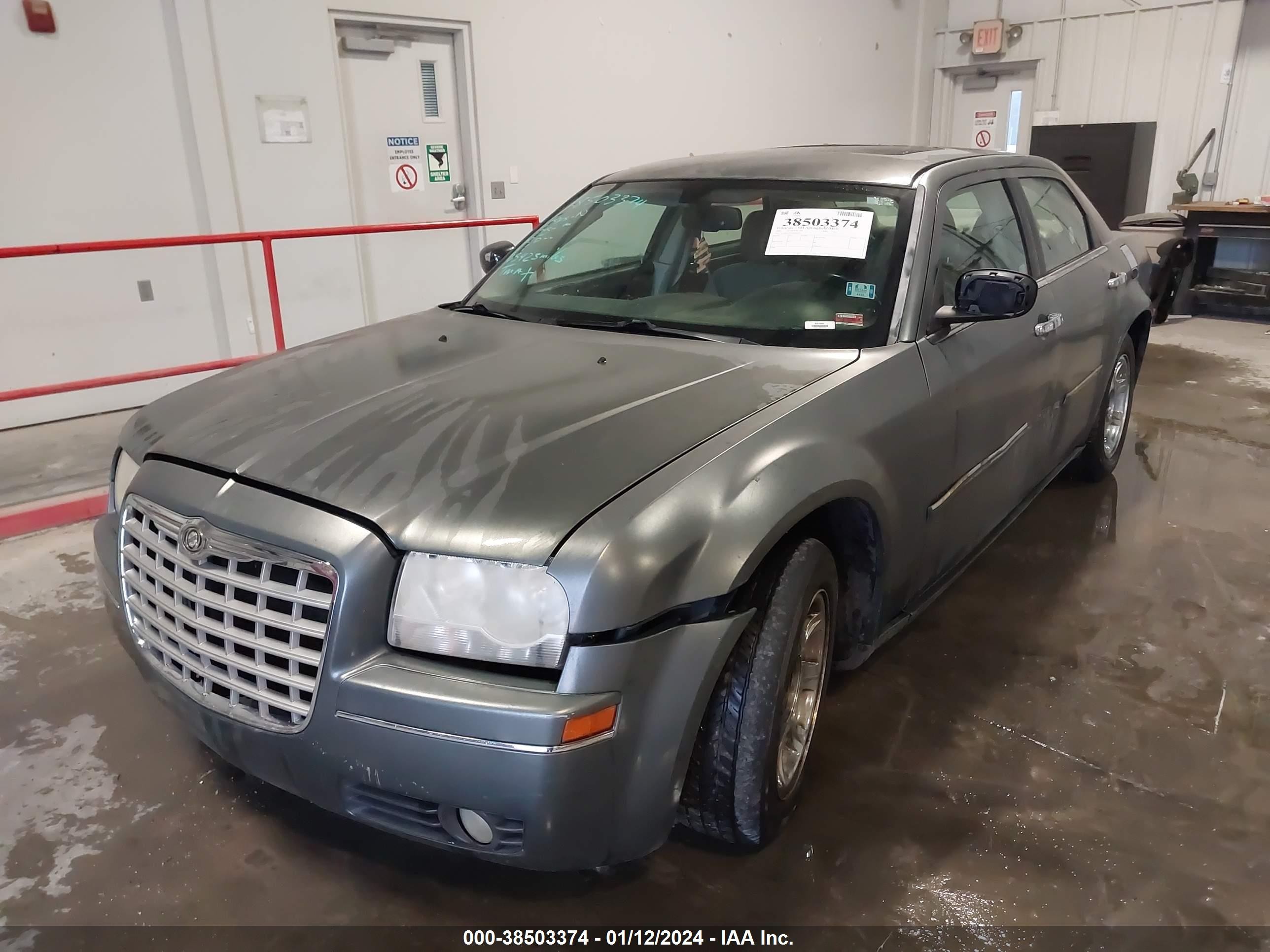 Photo 1 VIN: 2C3KA53G96H206535 - CHRYSLER 300 