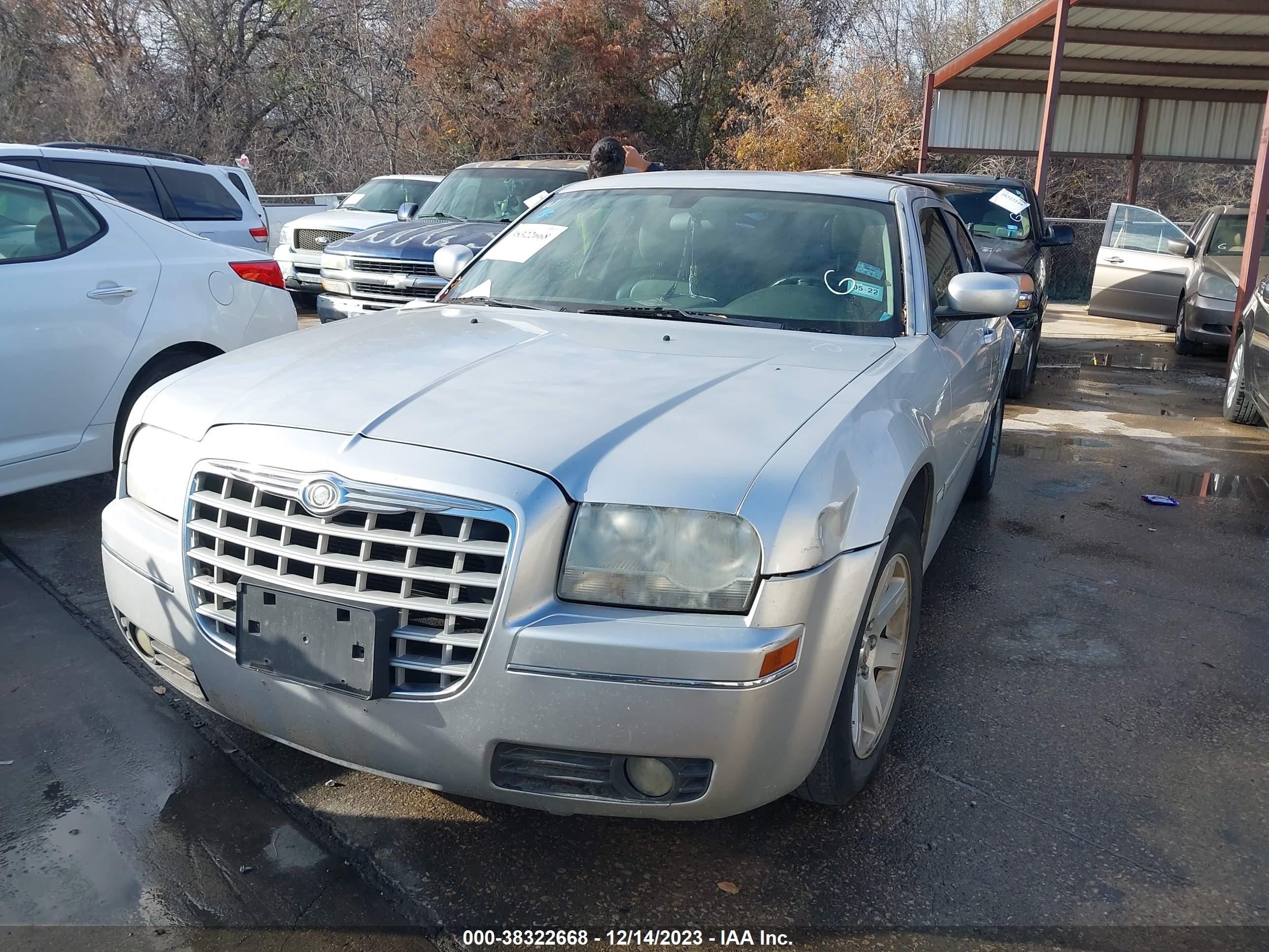 Photo 1 VIN: 2C3KA53G96H308210 - CHRYSLER 300 