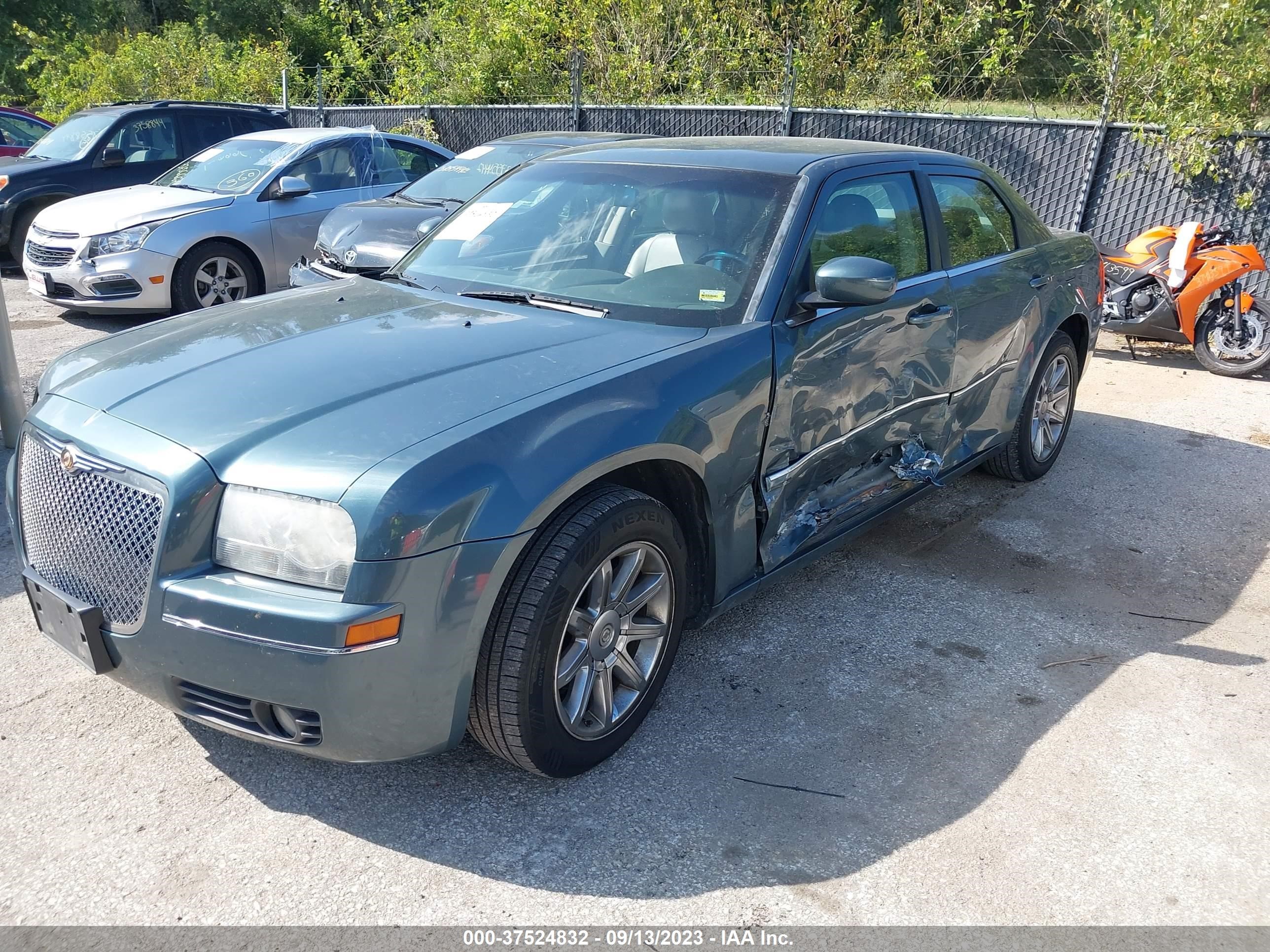 Photo 1 VIN: 2C3KA53G96H382680 - CHRYSLER 300 