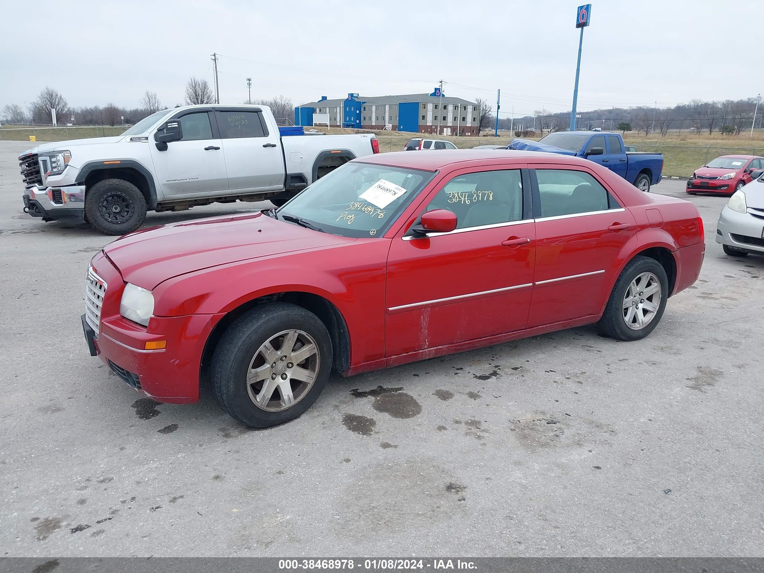 Photo 1 VIN: 2C3KA53G97H743343 - CHRYSLER 300 