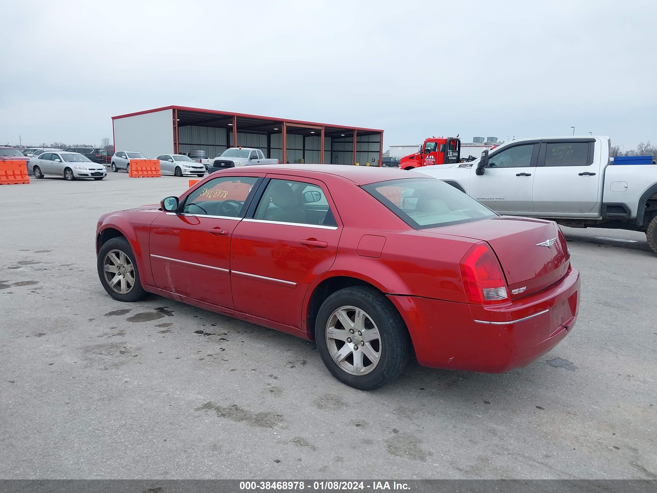 Photo 2 VIN: 2C3KA53G97H743343 - CHRYSLER 300 