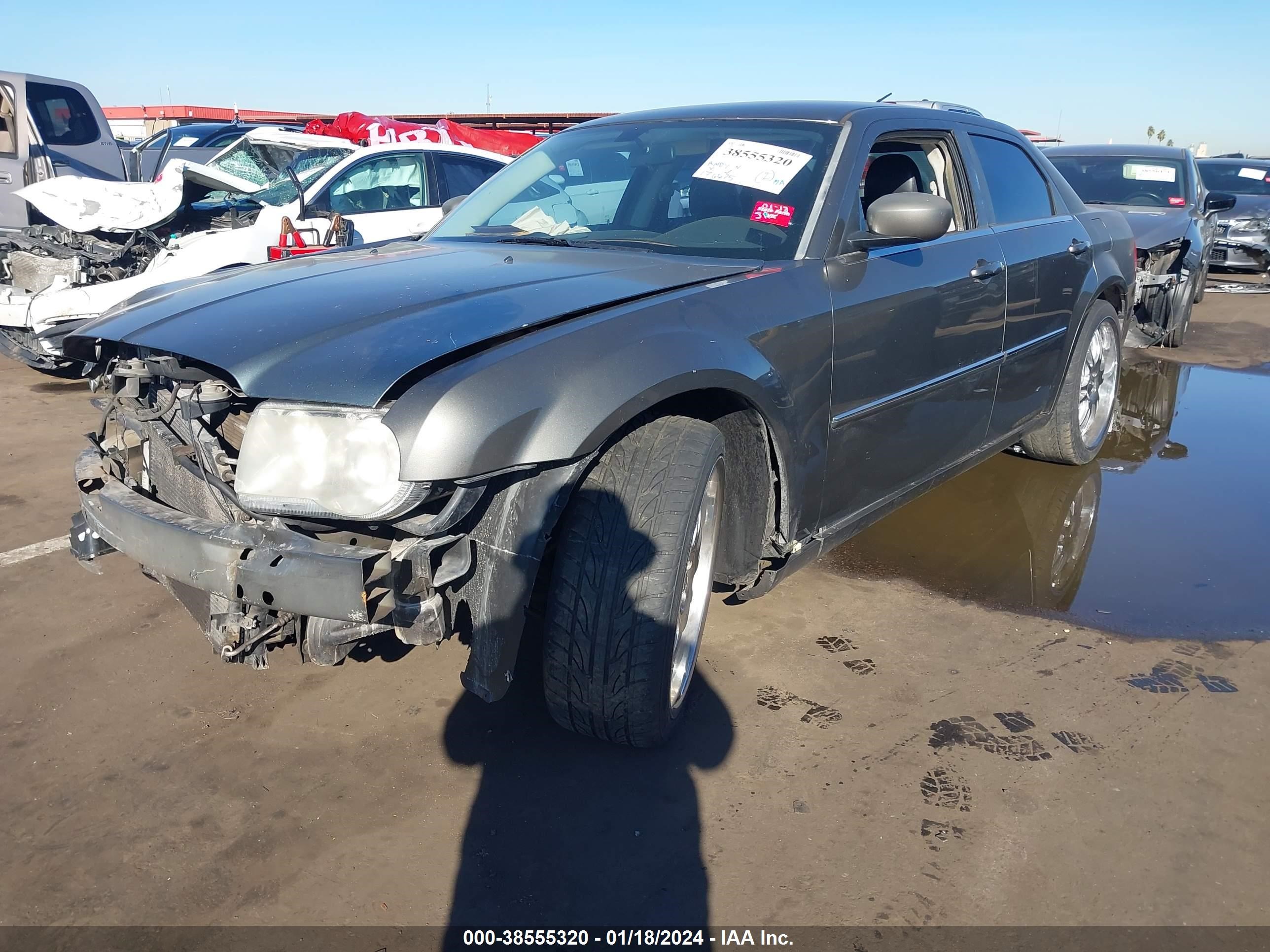 Photo 1 VIN: 2C3KA53G98H108950 - CHRYSLER 300 