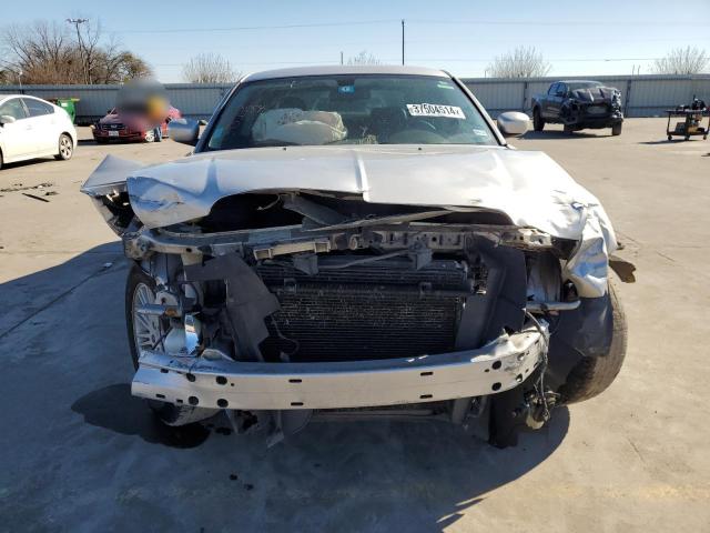 Photo 4 VIN: 2C3KA53G98H207896 - CHRYSLER 300 