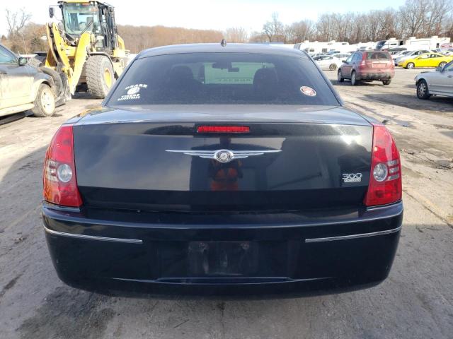 Photo 5 VIN: 2C3KA53G98H257990 - CHRYSLER 300 