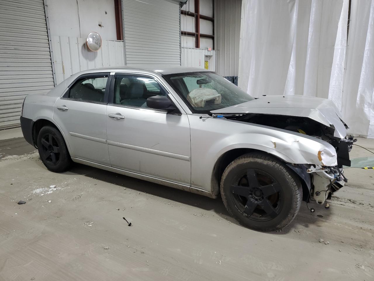 Photo 3 VIN: 2C3KA53GX7H682343 - CHRYSLER 300 