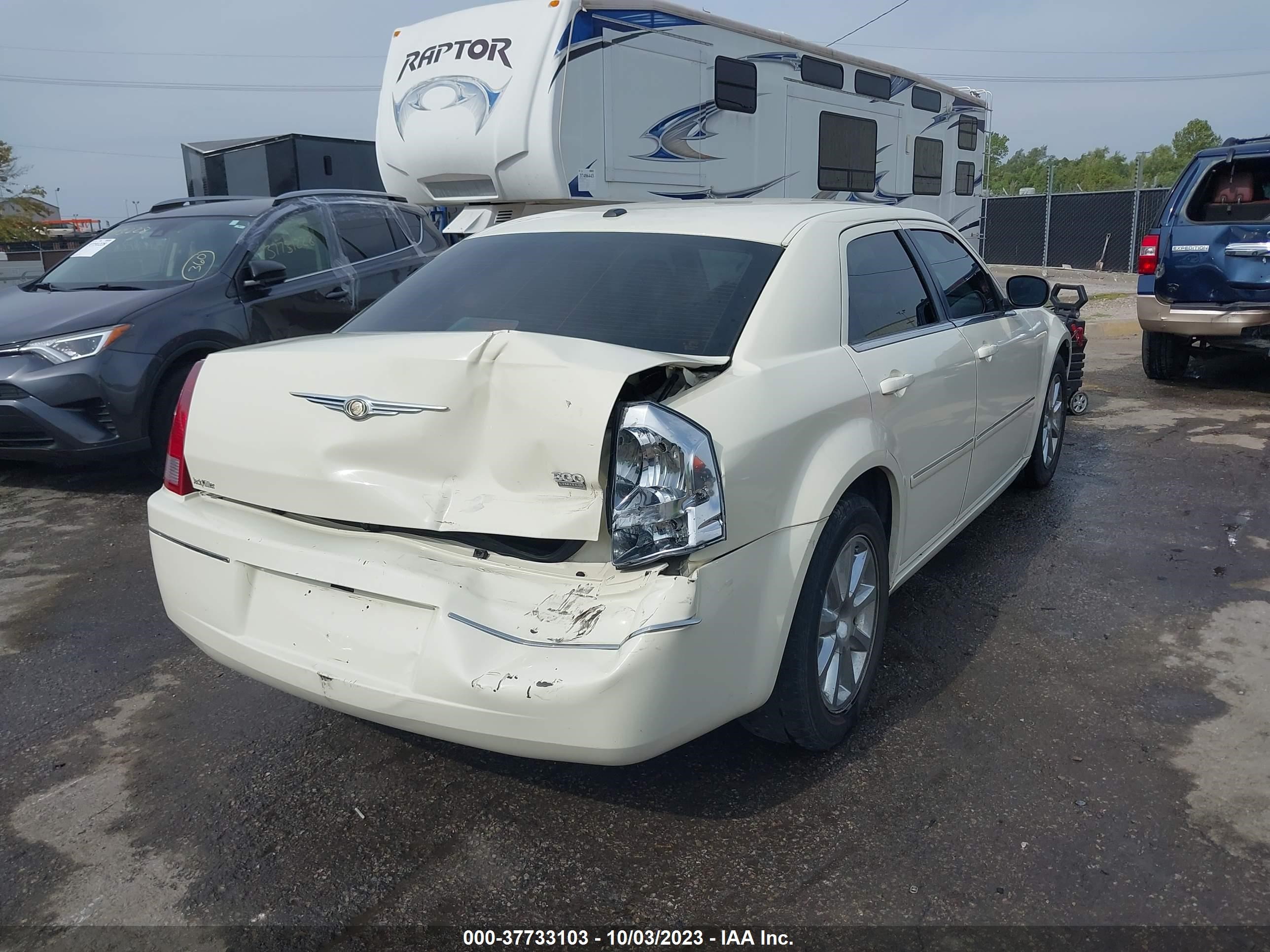 Photo 5 VIN: 2C3KA53GX7H772267 - CHRYSLER 300 