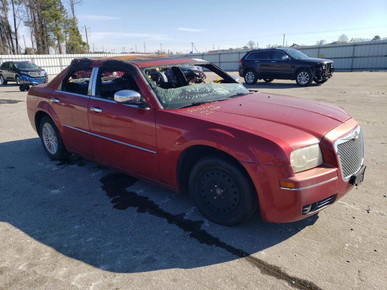 Photo 3 VIN: 2C3KA53V19H634537 - CHRYSLER 300 