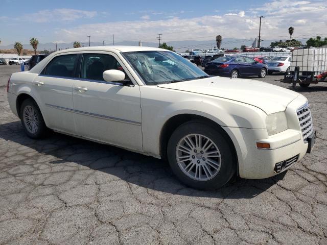 Photo 3 VIN: 2C3KA53V69H621623 - CHRYSLER 300 