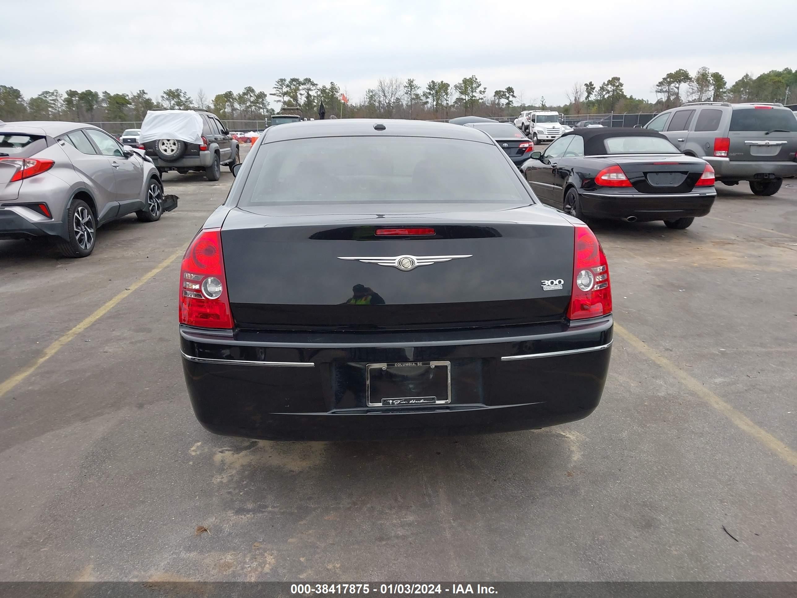 Photo 15 VIN: 2C3KA53V89H592626 - CHRYSLER 300 