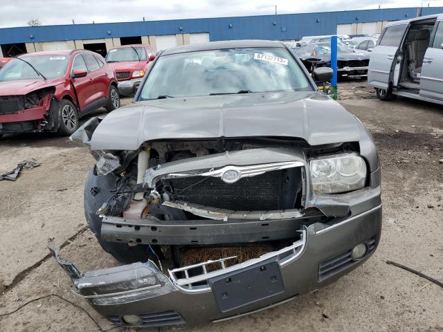 Photo 4 VIN: 2C3KA53V99H634365 - CHRYSLER 300 