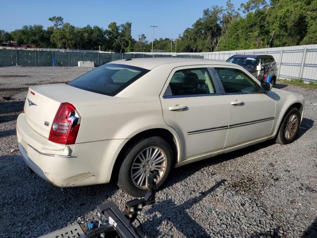 Photo 2 VIN: 2C3KA53VX9H583815 - CHRYSLER 300 