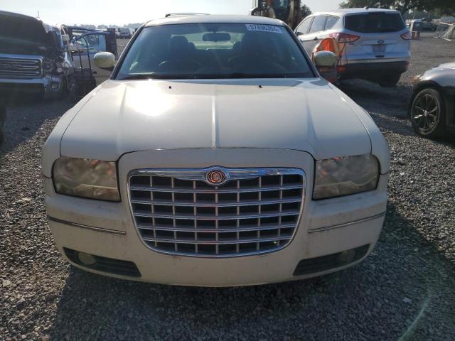 Photo 4 VIN: 2C3KA53VX9H583815 - CHRYSLER 300 