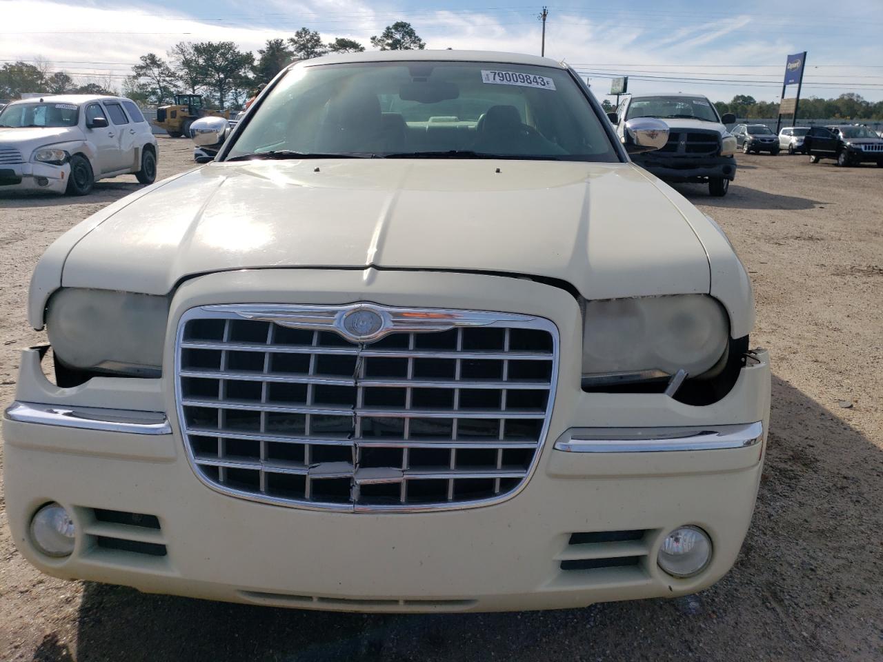 Photo 4 VIN: 2C3KA63H06H159846 - CHRYSLER 300 