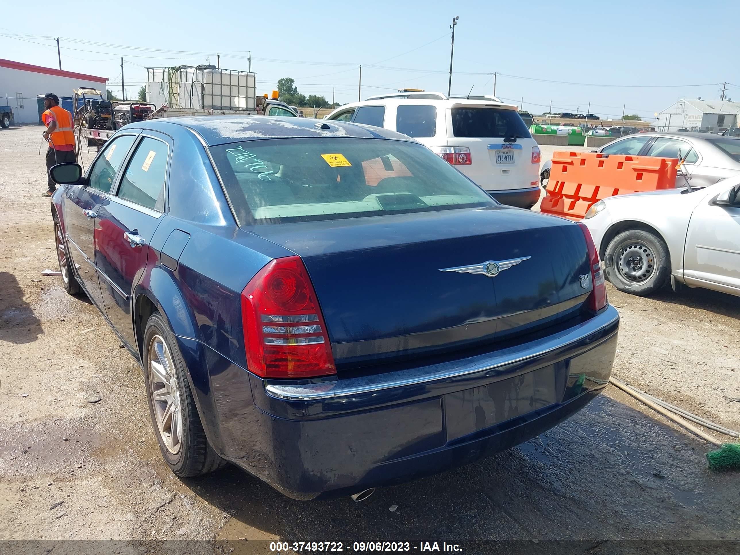 Photo 2 VIN: 2C3KA63H06H274706 - CHRYSLER 300 